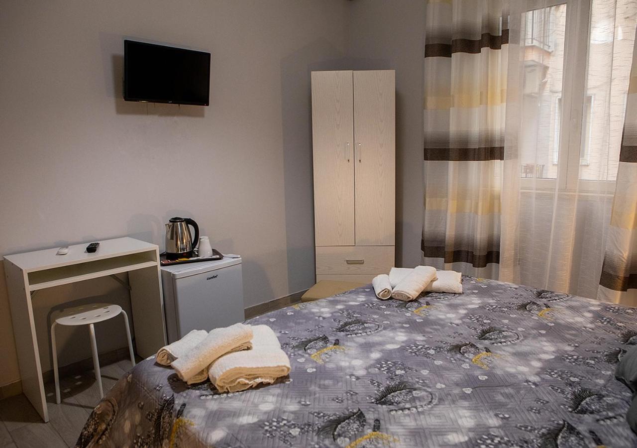 Zuroli * Naples